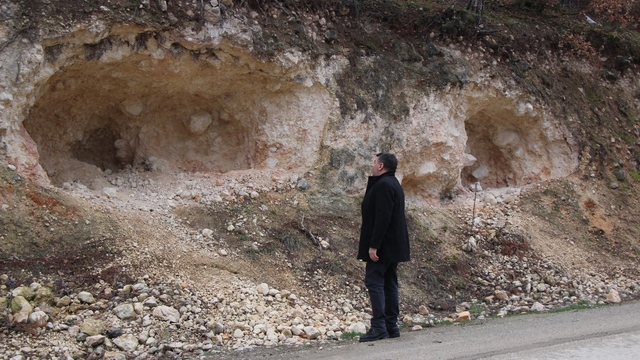 Ferhat diyarı Amasya'da pekmez için dağı deldiler, gören şaştı kaldı