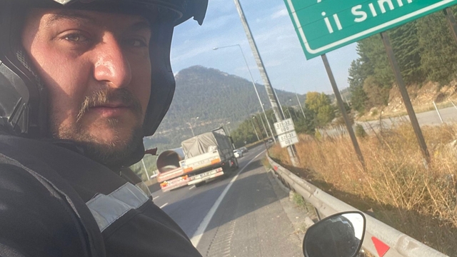 İddia uğruna yola çıktı, motosikleti ile bin kilometreyi aştı