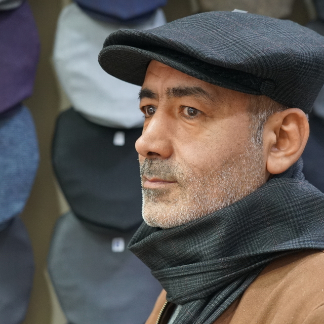 Elazığ'ın 8 köşe şapkasını 26 yıldır üretiyor; geleneğin sürmesini istiyor