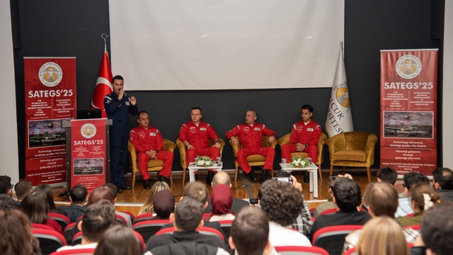 Türk Yıldızları, Selçuk Üniversitesinde