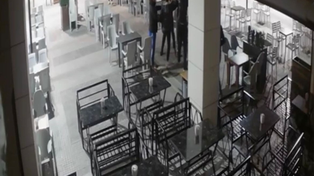 'Küfürlü konuşma' tartışmasında baba-oğul, 3 arkadaşı bıçak ve palayla yaraladı