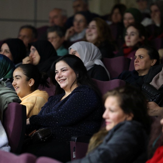 Kartepe'de tiyatro şöleni