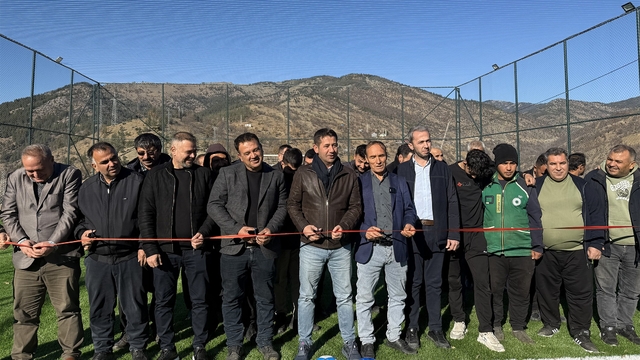 Fekeli gençler sahasına kavuştu