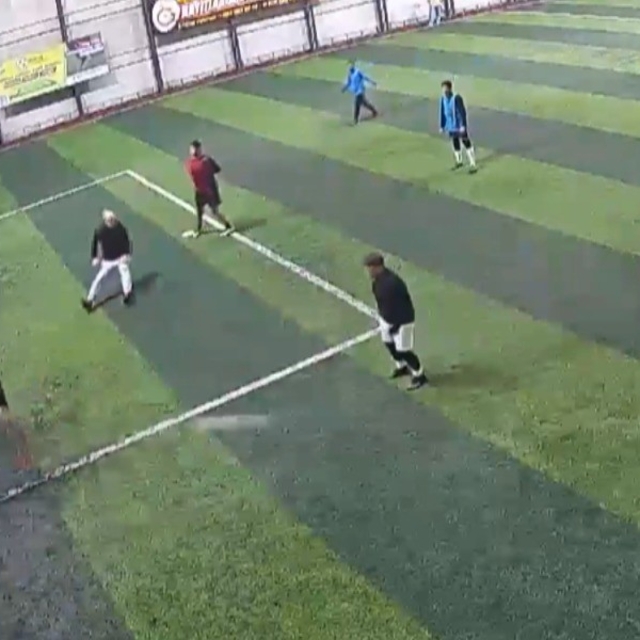 Halı sahada ölüm kameraya yansıdı