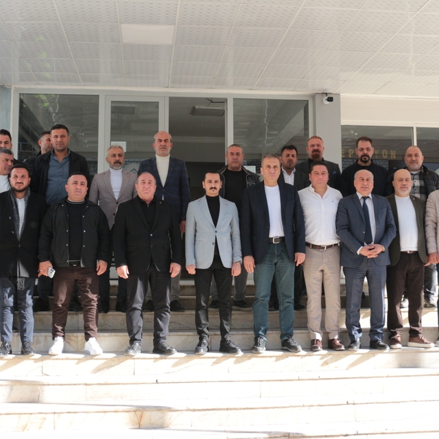 Şırnak İl Emniyet Müdürü Sazak, Cizreli muhtarlarla ilçenin güvenlik ve asa...