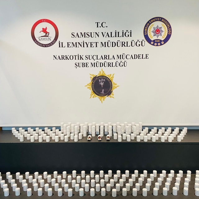 Samsun'da 14 bin 100 sentetik hap ele geçirildi