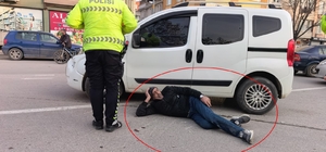 Muayene olup evine dönerken kazada yaralandı, aynı hastaneye kaldırıldı