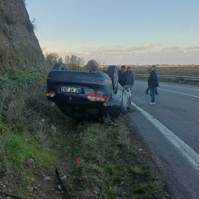 Çaycuma'da otomobil takla atarak durabildi: 1 yaralı