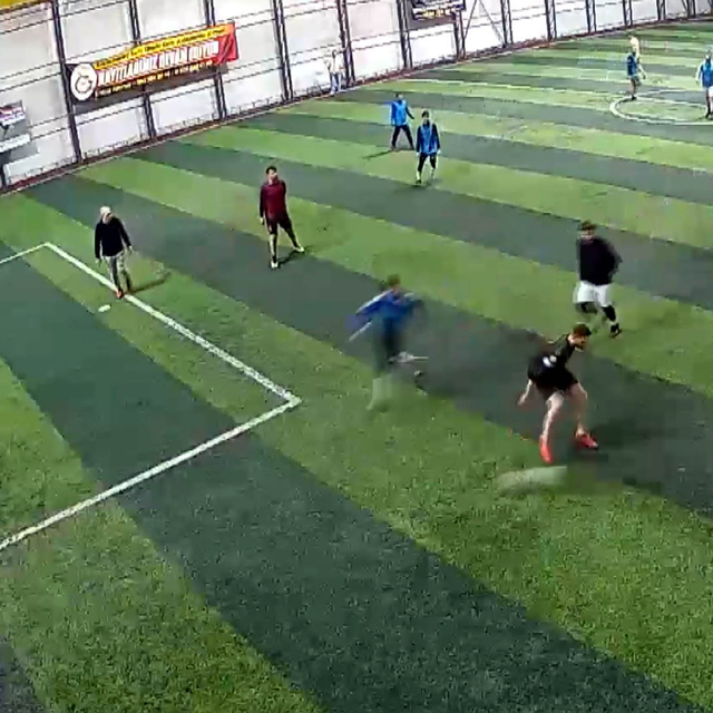 Halı sahada kalp krizi geçirip öldü