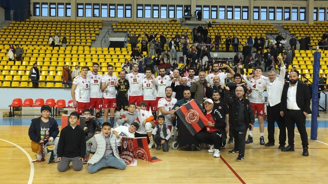 Voleybol: Arabica Coffee House Erkekler 1. Ligi