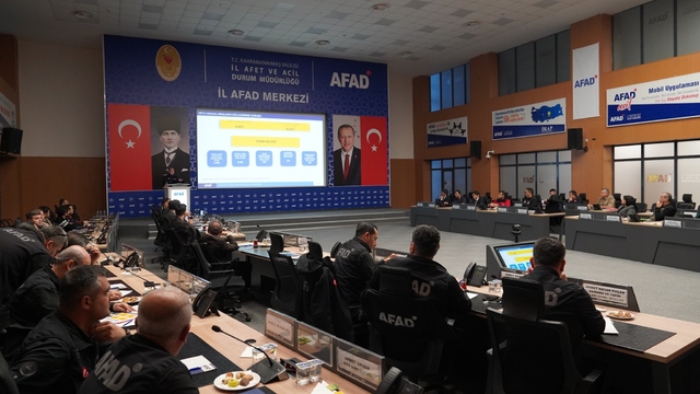 AFAD Başkanı Pehlivan, Kahramanmaraş'ta incelemelerde bulundu