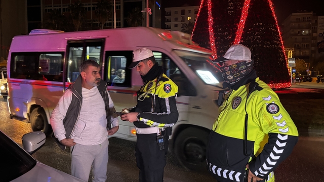 Adana'da trafik denetimi: 60 araç sürücüsüne 495 bin lira ceza
