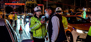 Adana'da trafik denetimi; 60 sürücüye 495 bin  593 TL ceza