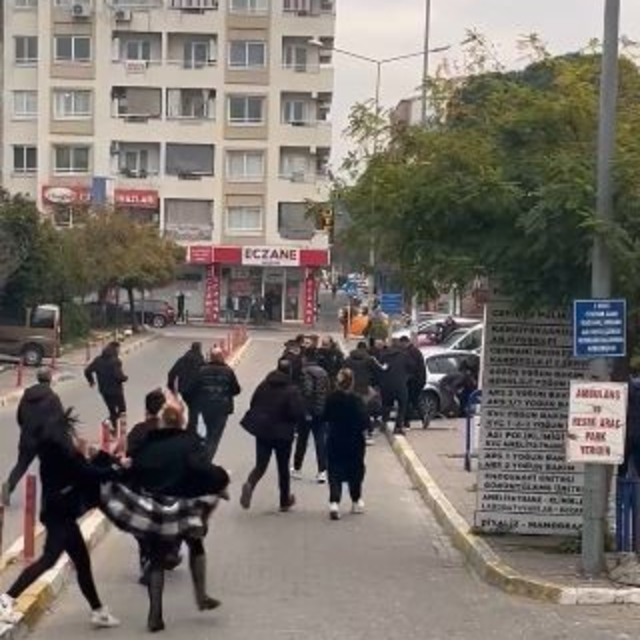 Aydın Devlet Hastanesi'nin özel güvenlikçiler şaşırttı
Gözlerinin önündeki...