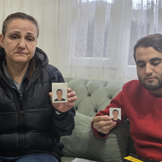 Abu Dabi'de tutuklanan kaptanın ailesi: Gemiden düşen demir internet kablos...