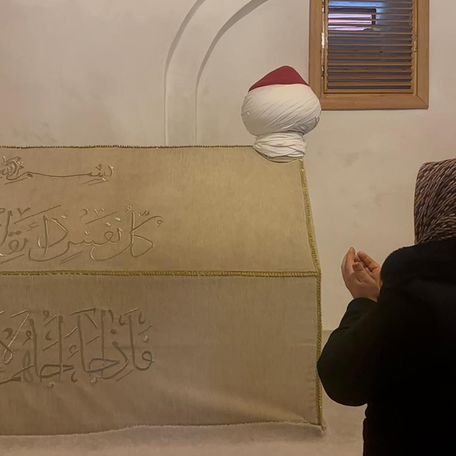 Batı Karadeniz'in fatihi Emir Karatekin Bey'in kabrini her yıl binlerce kiş...