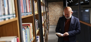 Kocasinan Belediye Başkanı Çolakbayrakdar, Sinan Kütüphanesi'ni ziyaret etti