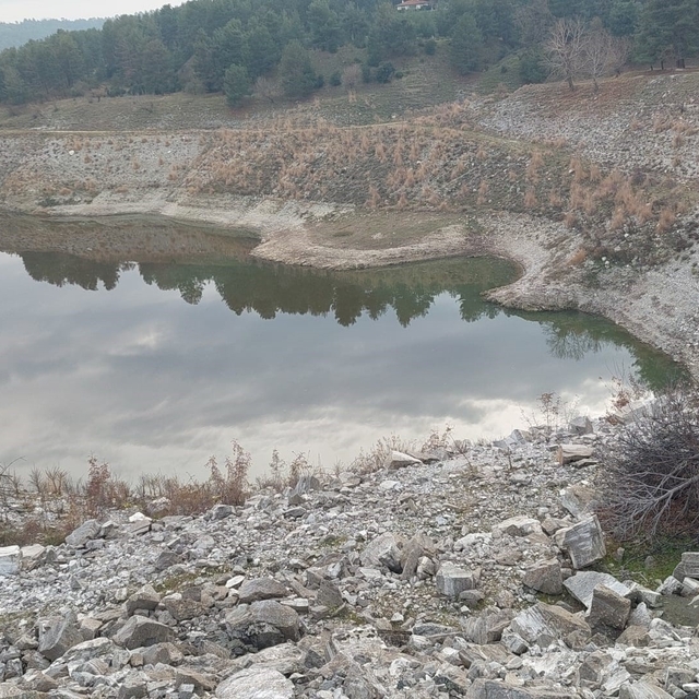 Sarıgöl'de barajlar kış yağışlarını bekliyor