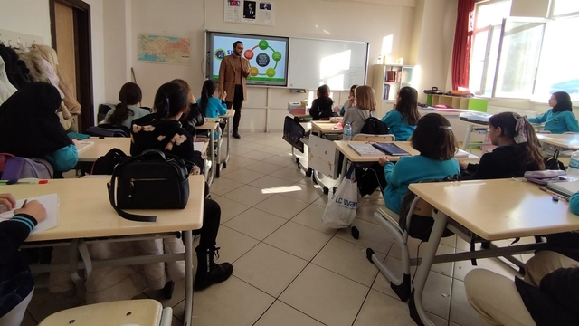 Bayburt'ta öğrencilere sıfır atık ve çevre farkındalığı eğitimi verildi