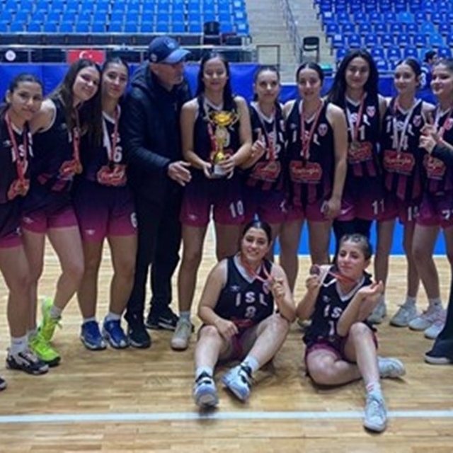 Aydın'da gençler basketbol şampiyonları belli oldu