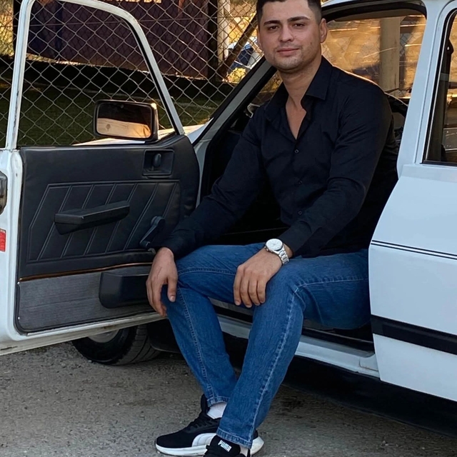 Otomobil park halindeki kamyonete çarptı: 1 ölü, 2 ağır yaralı