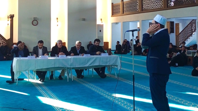 Kocaeli'de ezan ve hutbe okuma yarışmalarının il finalleri yapıldı