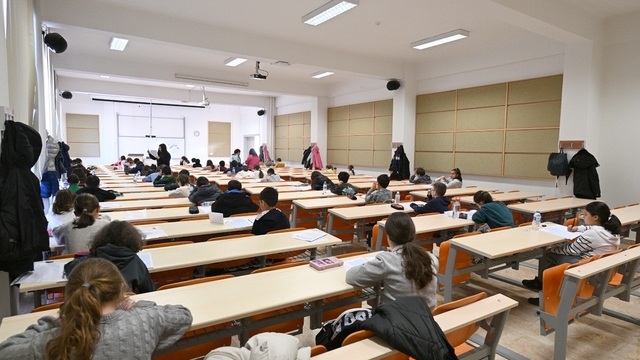 Geleceğin üstün yetenekleri Anadolu Üniversitesinde keşfediliyor
Geleceğin dehaları Anadolu Üniversitesi'nde buluştu
583 öğrenci 28 kontenjan için ter döktü