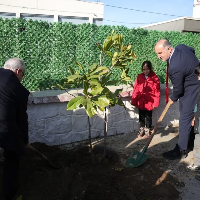 Başkan Kaya: "Her fidan yarınlara bırakılan yeşil miras"
