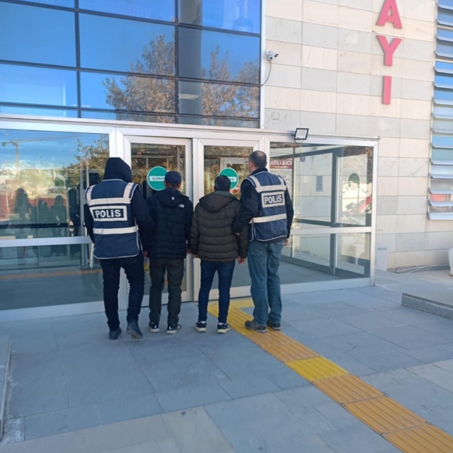 Elazığ'da 135 yıl kesinleşmiş hapis cezası bulunan zanlı yakalandı