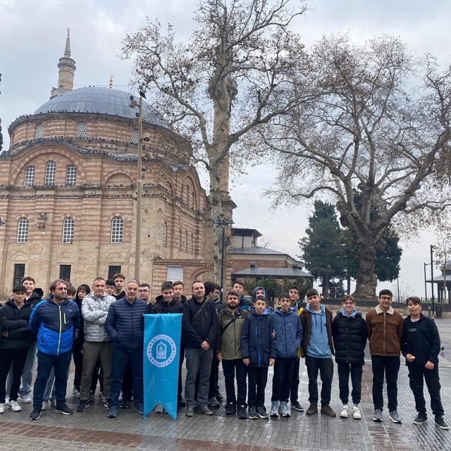 Yıldırımlı gençlerden tarihi yolculuk