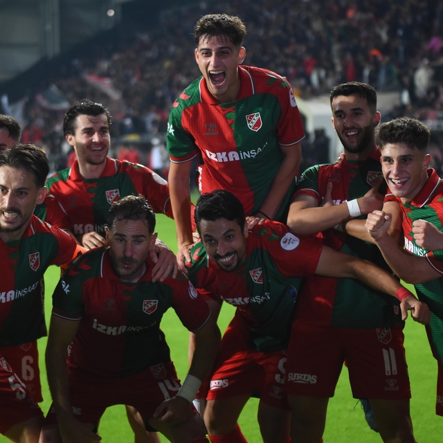 Karşıyaka ile Tire devre finalinde