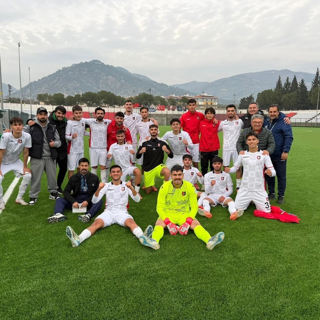 Uşakspor ilk yarıyı mutlu bitirdi