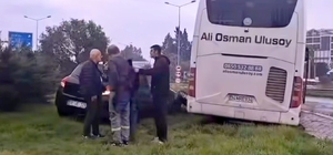 (Firma adı açık verilmiş Ali Osman Ulusoy) Yolcu otobüsü otomobile çarptı: 1 yaralı
