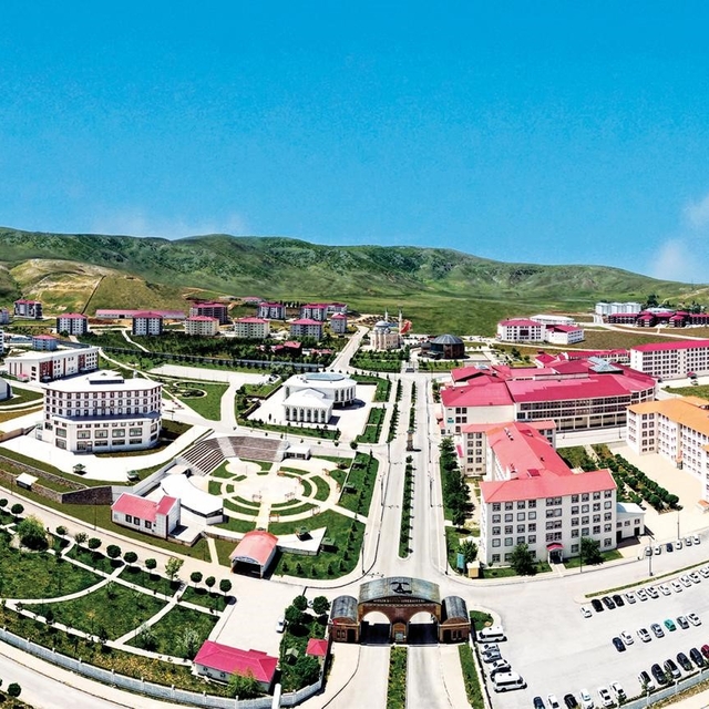 Bitlis Eren Üniversitesi, 201 üniversite arasında ilk 10'da yer aldı