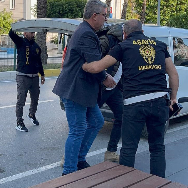 Tartıştığı 2 kişiyi tabancayla öldüren tekel bayi işletmecisi tutuklandı