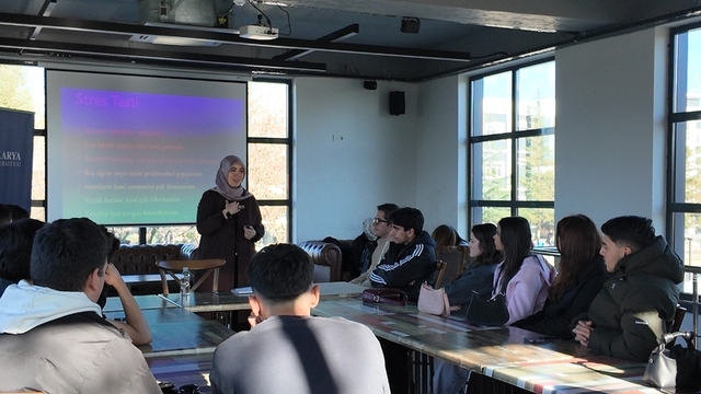 Lise öğrencilerine sınav kaygısı ve stresle başa çıkma yolları anlatıldı