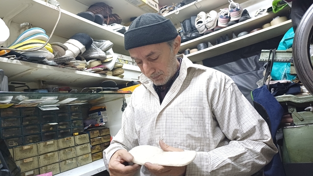 Ustasından kışlık ayakkabı önerisi
"İçi elyaf veya hakiki kuzu derisinden yapılmış olan ürünleri kullanın"