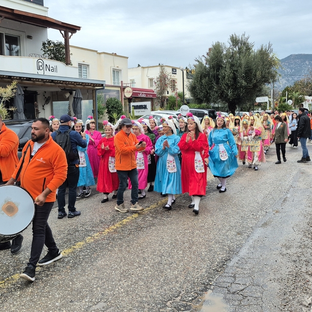 Mandalin Festivali'ne yoğun ilgi