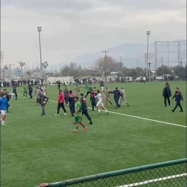 Aydın'da amatör lig maçından sonra futbolcular kavga etti