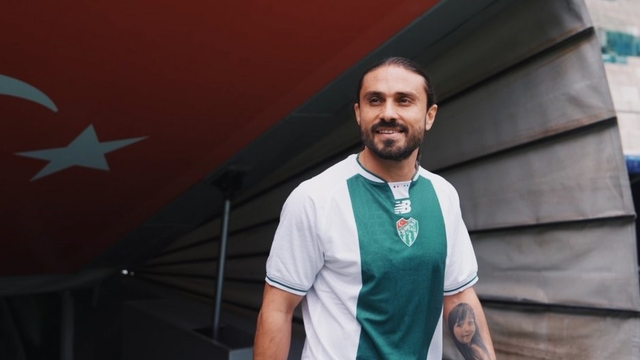 Bursaspor ilk transferini açıkladı Halil Akbunar
