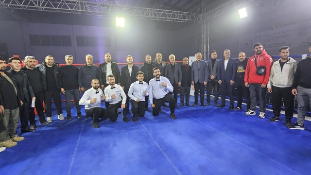 Tatvan'da Uluslararası Muaythai Şampiyonası düzenlendi