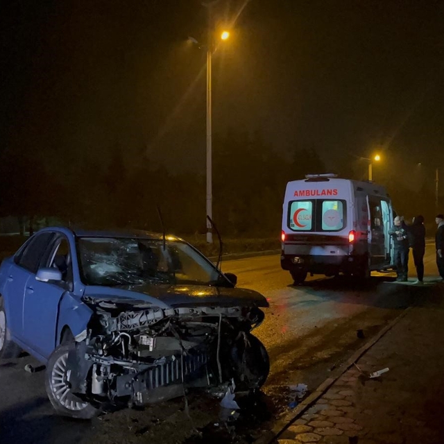 Aynı anda aynı caddede 4 kaza: Başka kaza olmasın diye çaba gösterdiler
Ara...