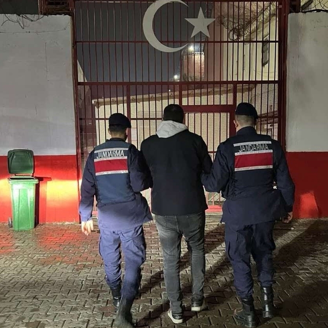 Bir kişinin öldüğü kaçak define olayında 1 tutuklama
Arkadaşının girdiği tü...