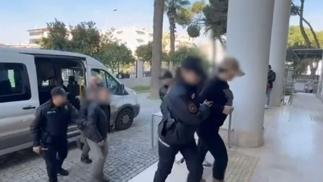 İzmir'de uyuşturucu operasyonuna 18 tutuklama