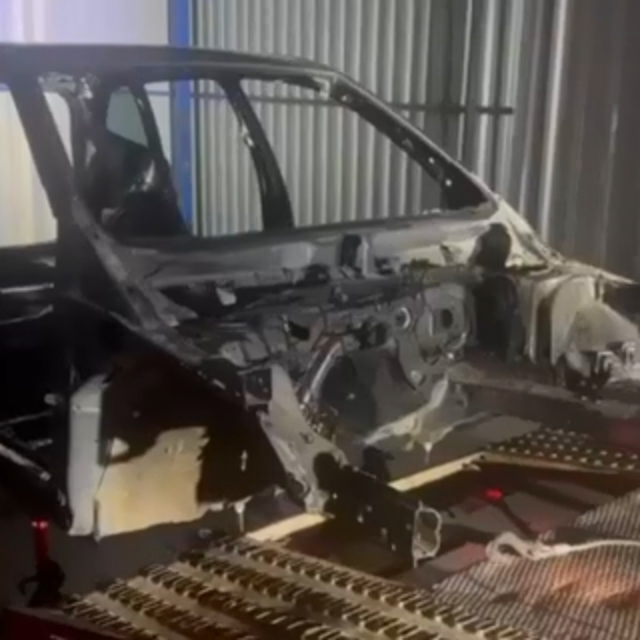 Bursa'da 12 milyon TL'lik gümrük kaçağı otomobil parçası ele geçirildi