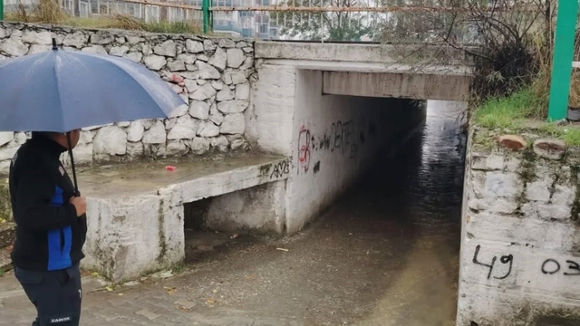 Germencik'te okul önlerinde zabıta nöbeti sürüyor