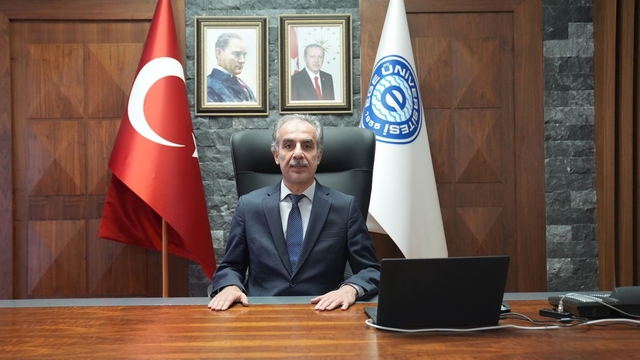 Ege Üniversitesi, altı farklı alanda Türkiye birincisi oldu
Rektör Prof. Dr. Musa Alcı:
"Hep birlikte kenetlenerek üniversitemizi daha yukarıya taşıyacağız"