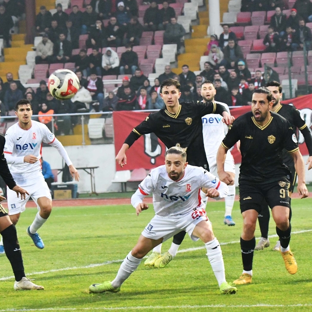 Balıkesirspor evinde Bornova'ya takıldı