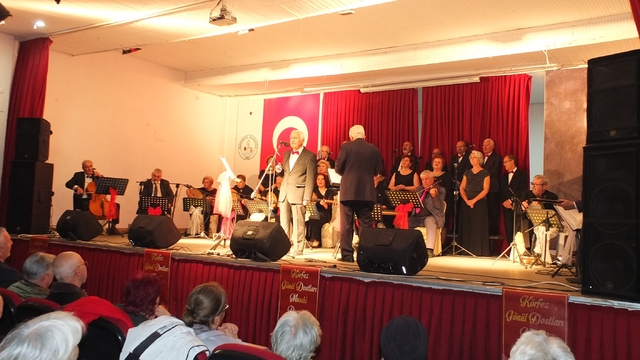 Dünden Kalanlar Konseri izleyenleri coşturdu