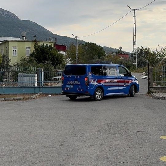 Okul müdürünü vuran çocuğun babası da gözaltına alındı